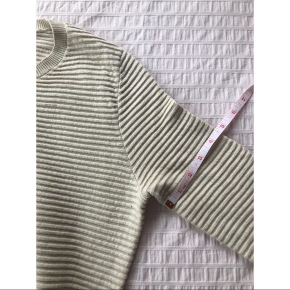 Forever 21 Cream Sweater - Picture 11 of 14